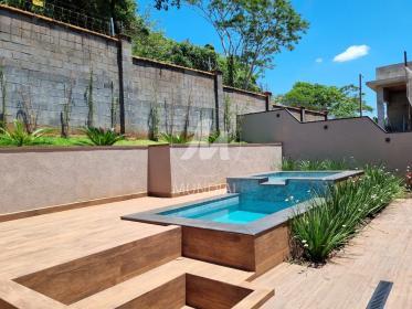 19 - Piscina
