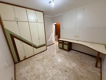 10 - Dormitorio