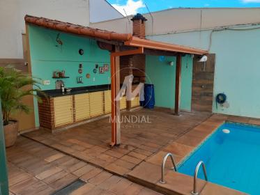 11 - Piscina