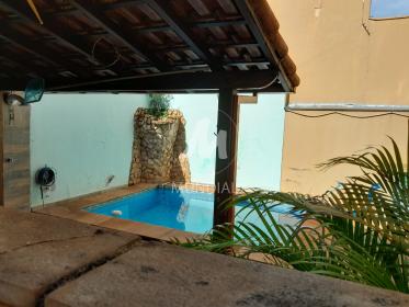 12 - Piscina