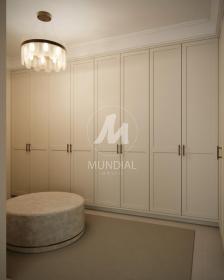 21 - Closet