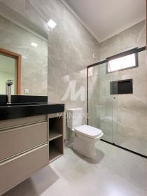 15 - Suite