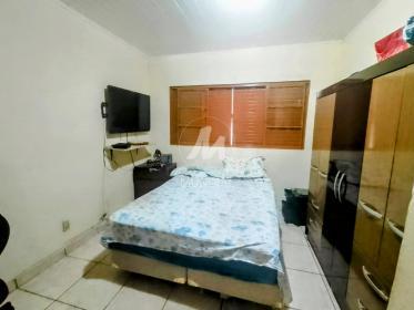 4 - Dormitorio