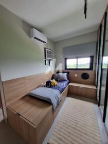 15 - Suite