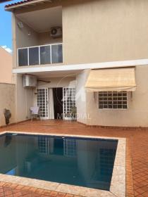 10 - Piscina