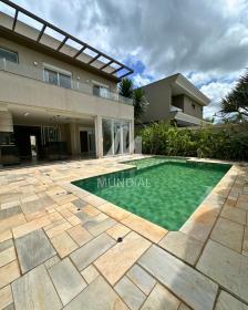 11 - Piscina