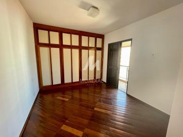 12 - Dormitorio