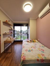 23 - Suite