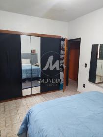 13 - Dormitorio