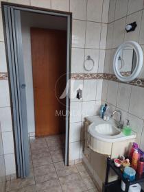 15 - Banheiro/lavabo