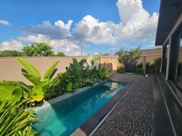9 - Piscina