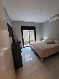 9 - Dormitorio