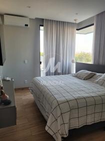 11 - Suite