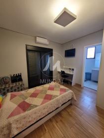 15 - Suite