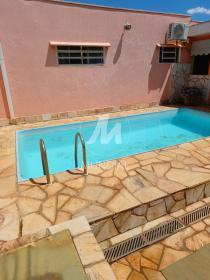 16 - Piscina