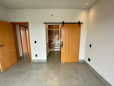 23 - Dormitorio