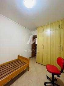 12 - Dormitorio