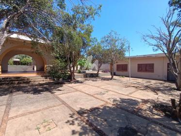 18 - Quintal/corredores