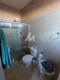 8 - Banheiro/lavabo