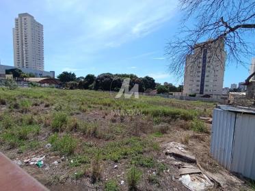4 - Terreno/Lote
