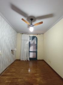 13 - Dormitorio