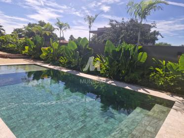 21 - Piscina