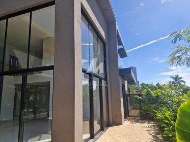 24 - Quintal/corredores