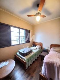 11 - Dormitorio