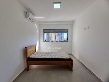 12 - Suite