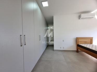 13 - Suite