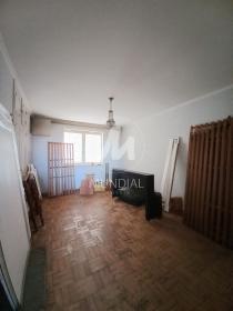 26 - Dormitorio