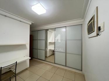 17 - Dormitorio