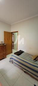 11 - Dormitorio
