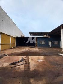 2 - Garagem/estacionamento