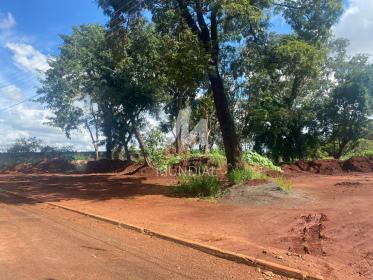 2 - Terreno/Lote