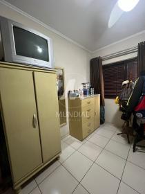 10 - Dormitorio