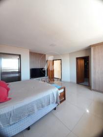 19 - Suite