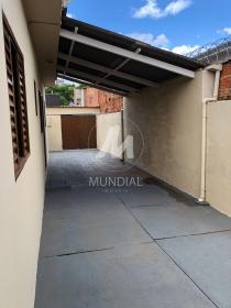 2 - Garagem/estacionamento