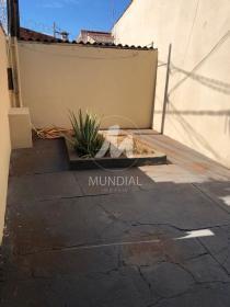 8 - Garagem/estacionamento