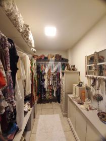 15 - Closet
