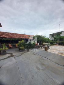 29 - Quintal/corredores