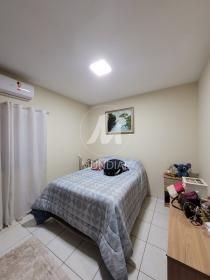12 - Dormitorio