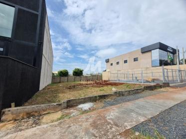 3 - Terreno/Lote