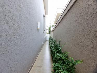 23 - Quintal/corredores