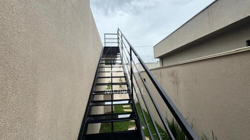 24 - Quintal/corredores