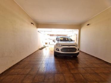 18 - Garagem/estacionamento