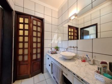 18 - Banheiro/lavabo