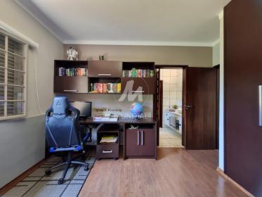 21 - Dormitorio