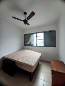 12 - Dormitorio