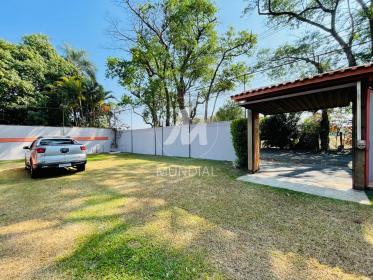 2 - Garagem/estacionamento